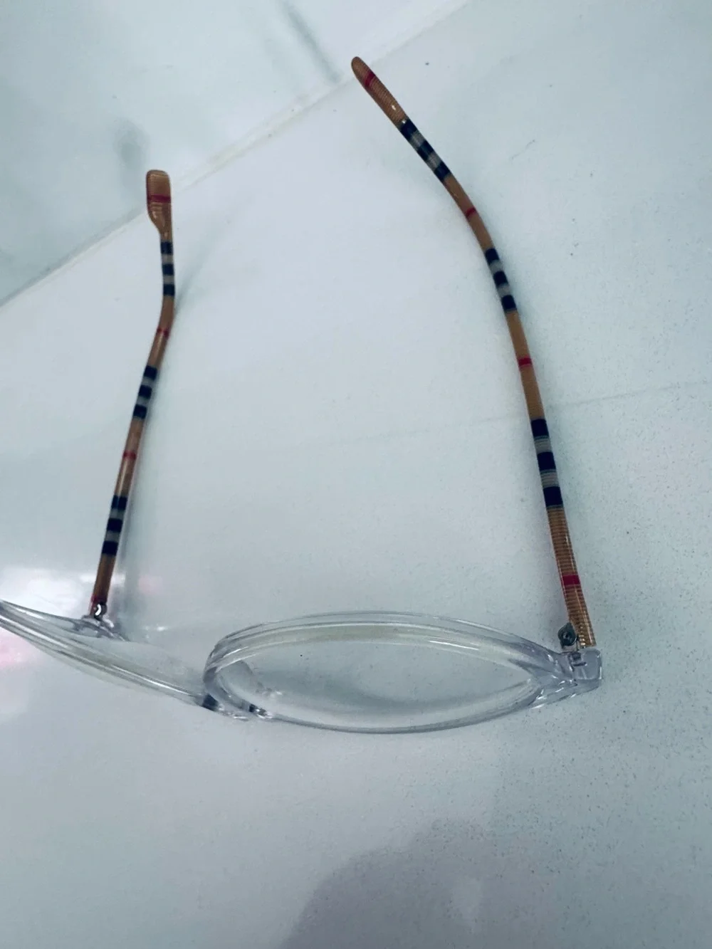 N/A stylish clear